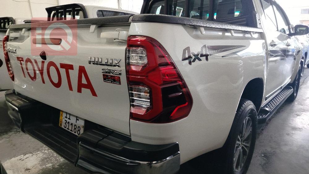 تويوتا هايلوكس